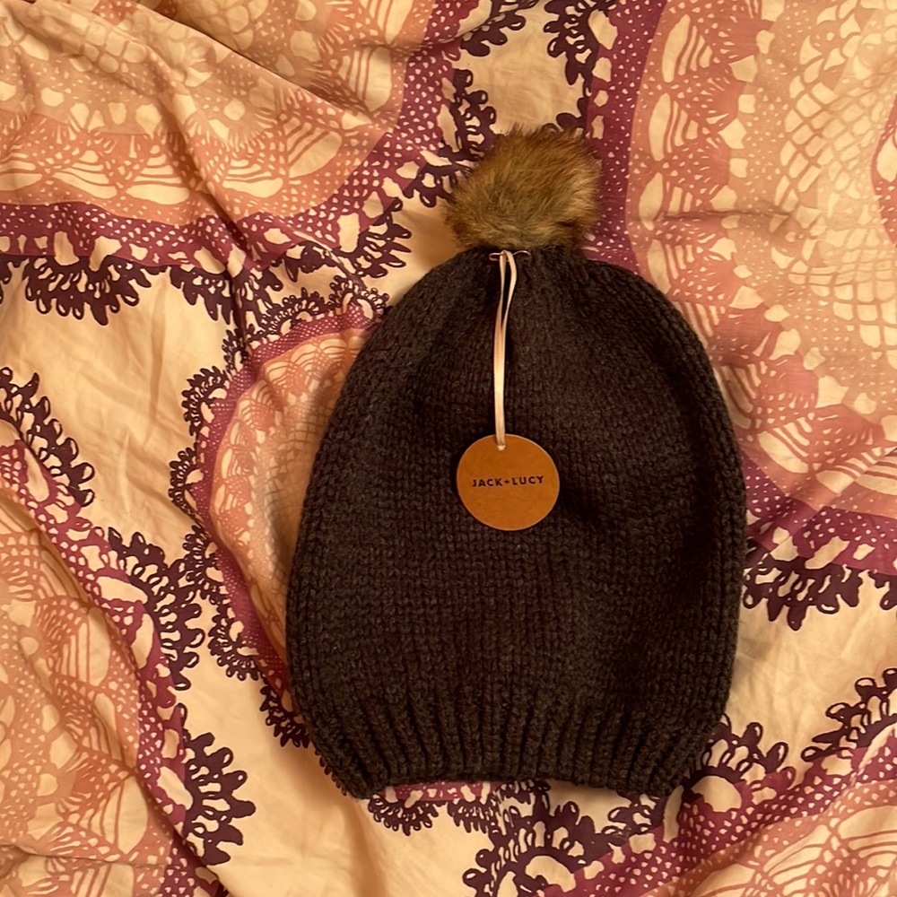 Gray hat